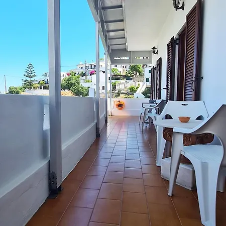 μονοκατοικία με θέα τη χώρα Διαμέρισμα Σκύρος