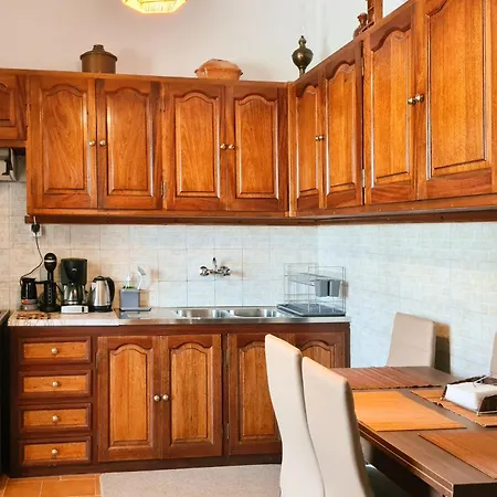 Apartment μονοκατοικία με θέα τη χώρα *