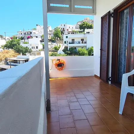 μονοκατοικία με θέα τη χώρα Apartment Skyros
