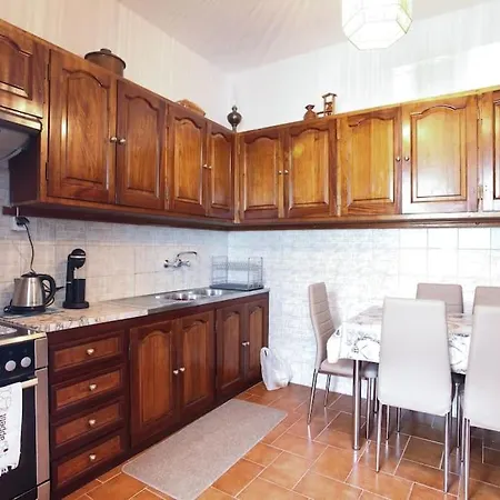 Apartment μονοκατοικία με θέα τη χώρα