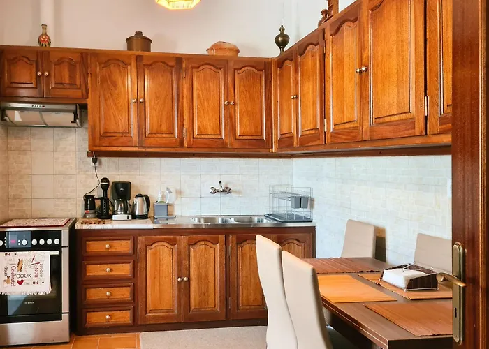 Apartment μονοκατοικία με θέα τη χώρα *