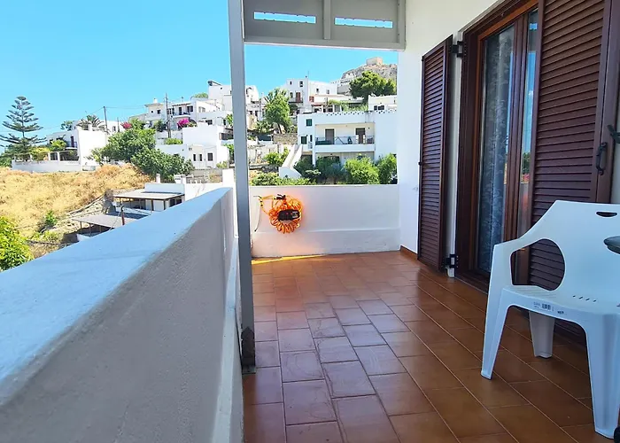μονοκατοικία με θέα τη χώρα Apartment Skyros